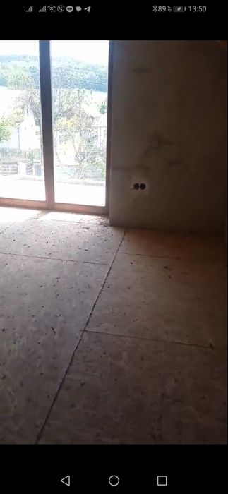 Продається добротній будинок недалеко від міста