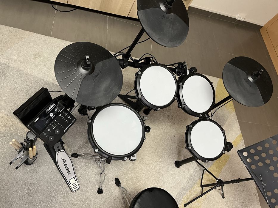 Alesis Nitro Max