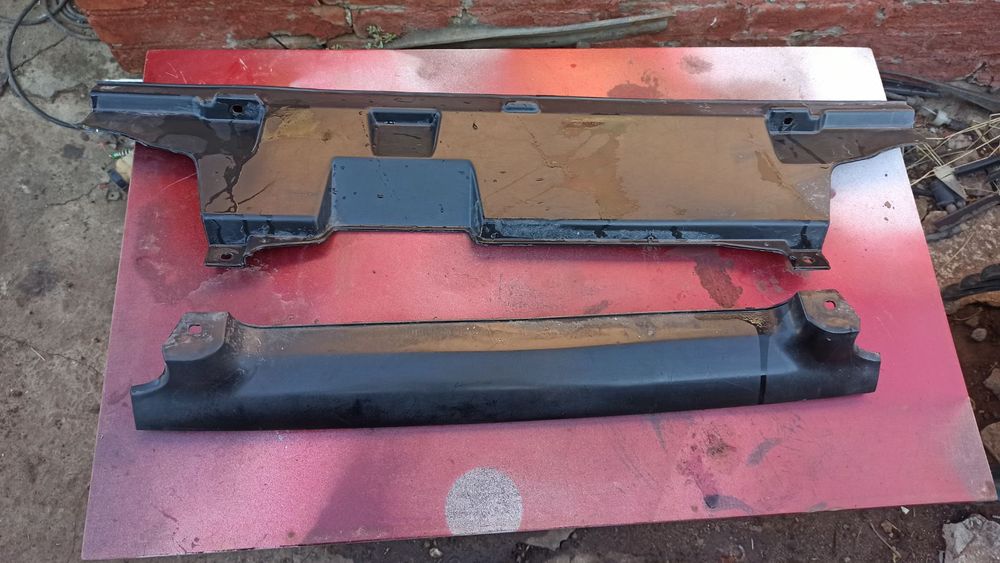 Продам решетку радиатора ВАЗ 2115