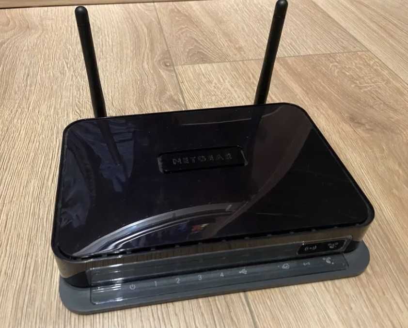 Router XDSL Netgear MBRN3000 3G/4G, zasilacz, przewód krosowy RJ45