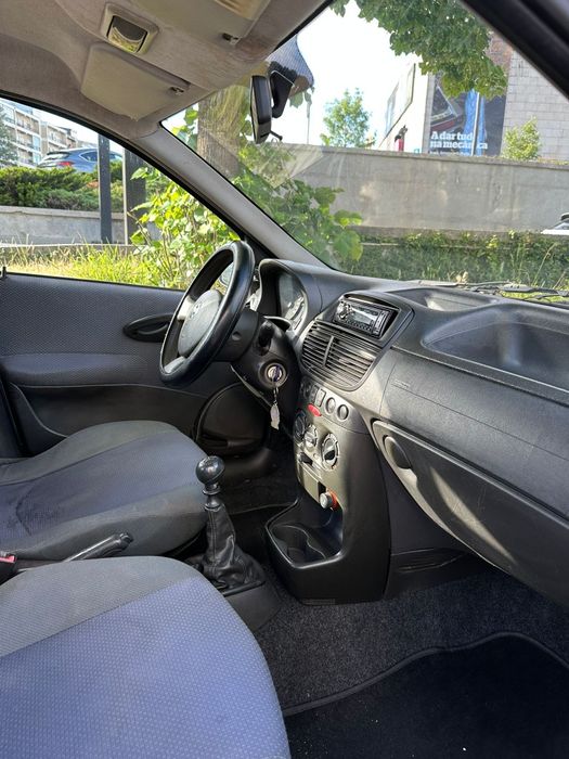 2004 Fiat Punto Fire com AC gelando