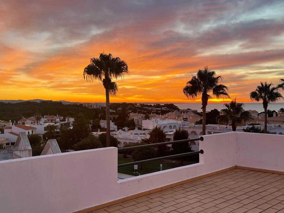 CASA OURA - T2 NOVO, A Pé p/ 2 praias, Central, Estaciomto - ALBUFEIRA