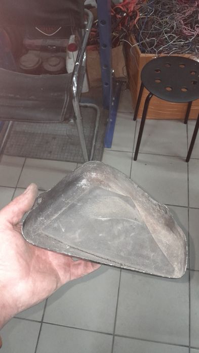 Suzuki Savage ls 650 сузукі  кришка бардачкаж