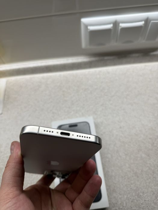 Iphone 15 pro max sim + e-sim белый