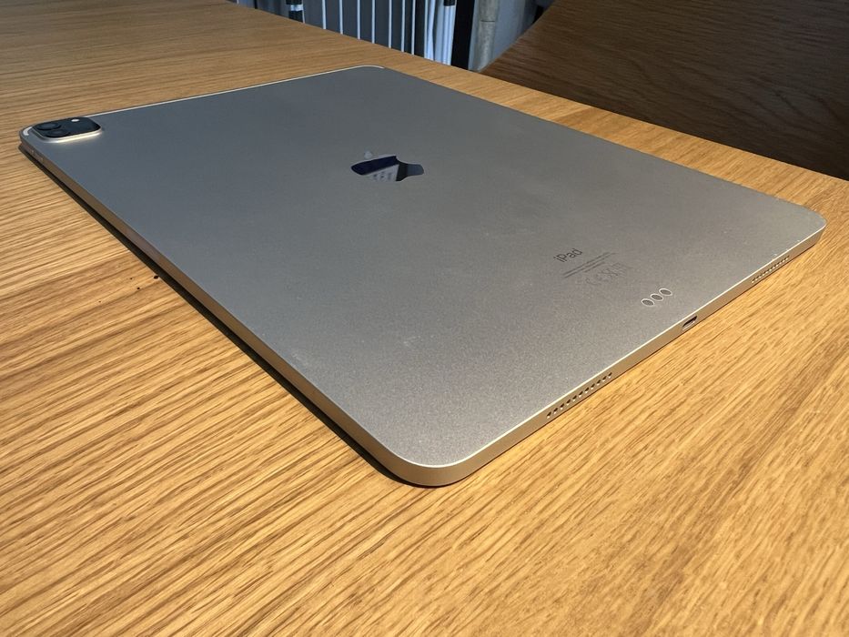 iPad 12.9 5gen M1