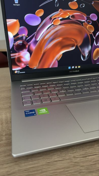 Portátil ASUS VivoBook - i5 11ª geração