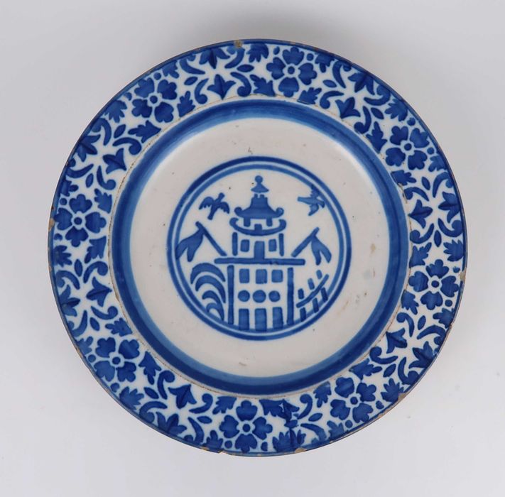 Prato em faiança antiga Portuguesa