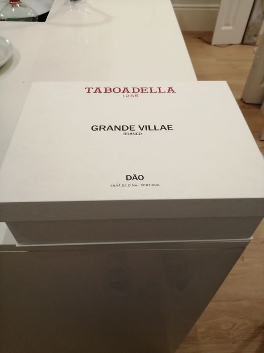 Caixa vinho taboadella
