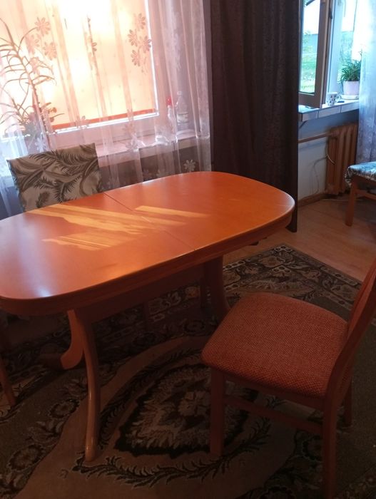 Stół i 6 krzeseł