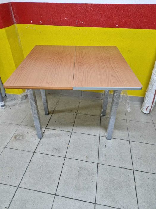 Mesa de cozinha formato abertura em livro