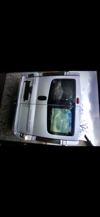 Машина Opel Vivaro