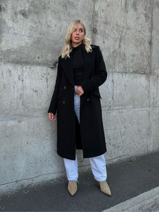 Пальто утеплене чорне