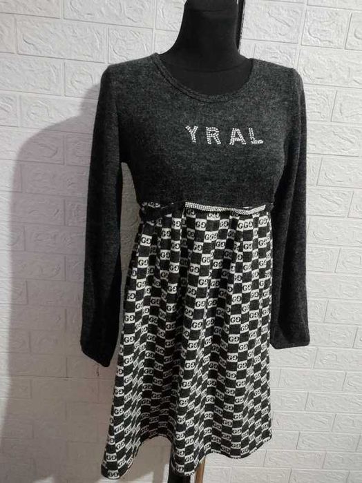 sukienka rozmiar s zima cena 20 zł