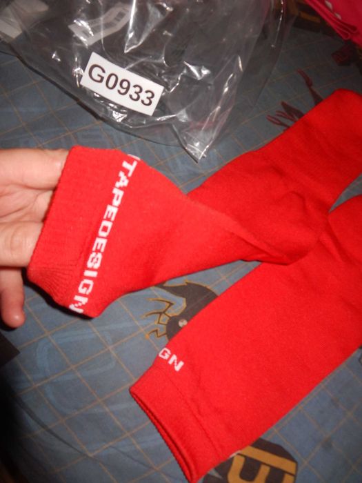 Wyprzedaż->G0933 Getry piłkarskie Tapedesign czerwony r. 40