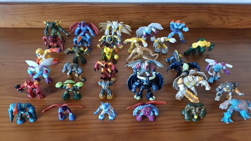 Bonecos "Gormiti e Giochi"