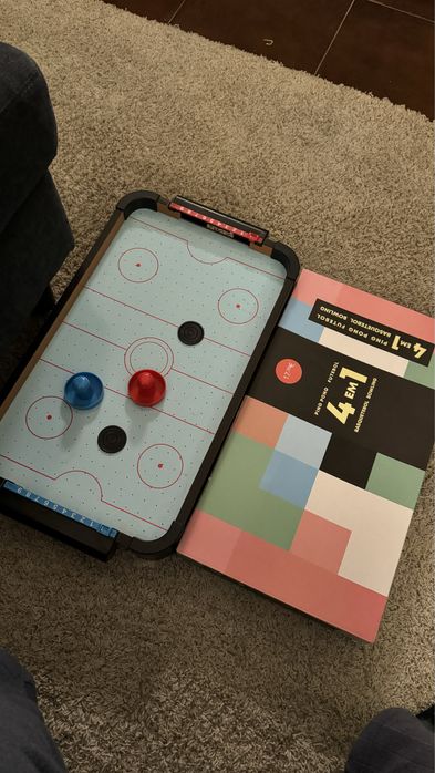 Varios jogos de tabuleiro