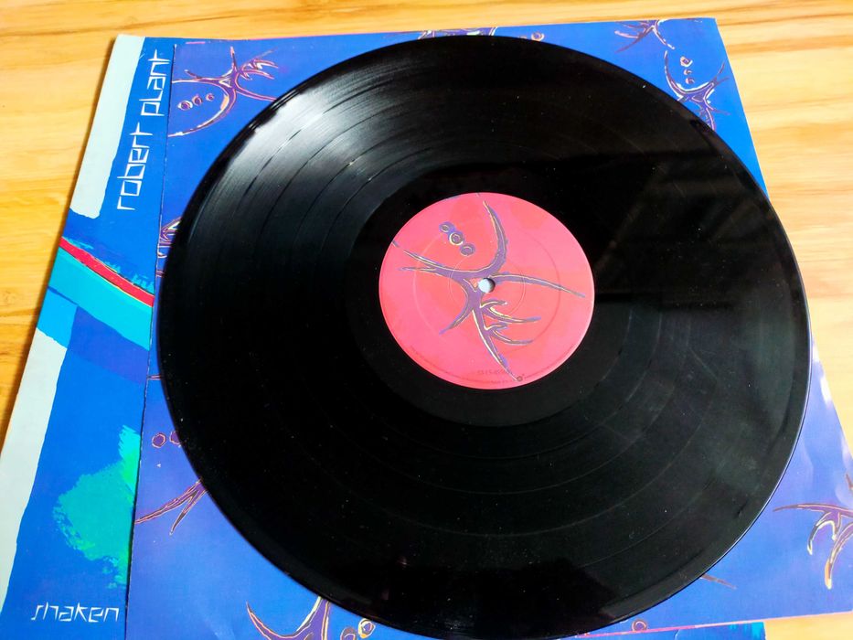 Robert Plant - “Shaken 'N' Stirred“. Winyl 1 press USA