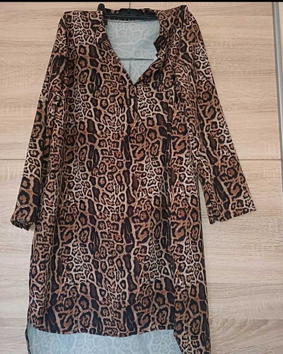 Camiseiro/Tunica padrao leopardo