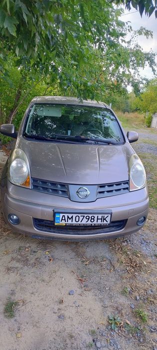 Продам Нісан ноут 2008р.1.6бензин