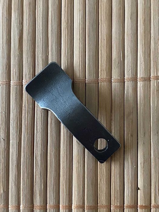 Sprężyna dźwigni karabinu czarnoprochowego Sharps Saguaro