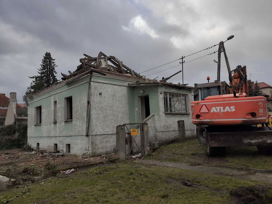 Wyburzenia Rozbiórki Wykopy Niwelacja Wymiana Kopanie Koparka Ziemne