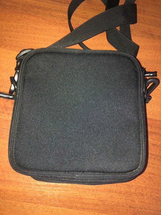 черная сумка Carhartt WIP Essentials Bag
