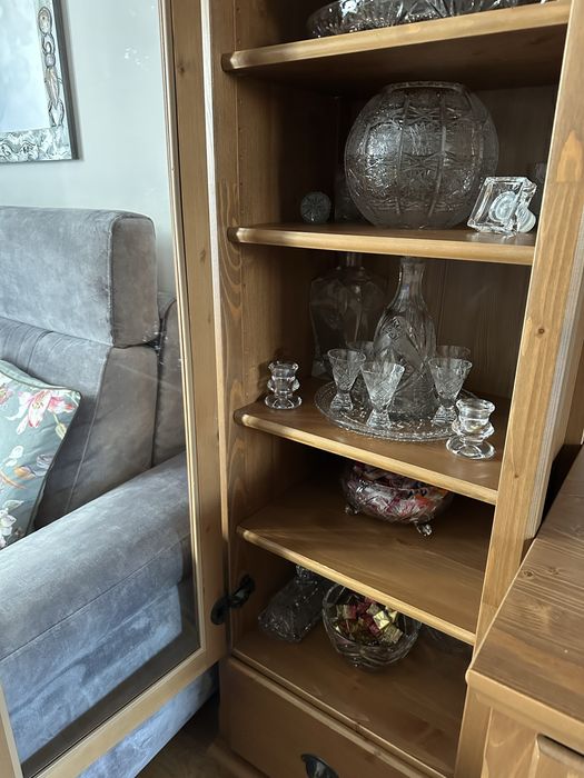 Komoda i Witryna Ikea Leksvik