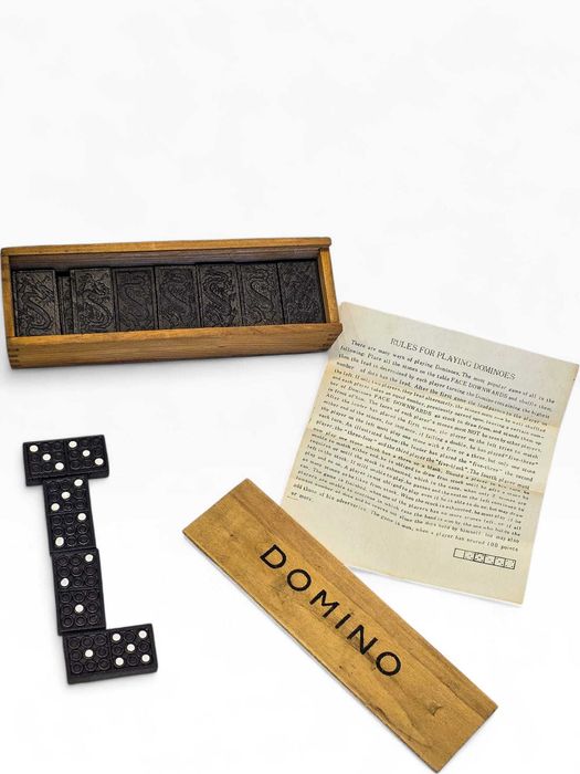 Jogo Dominó Vintage Caixa Madeira– Peças Decoradas com Dragão Oriental