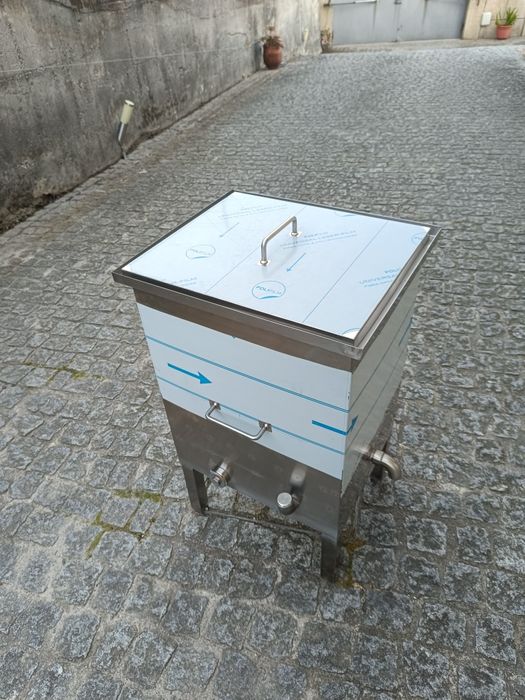 Caldeiras de cera - Apicultura