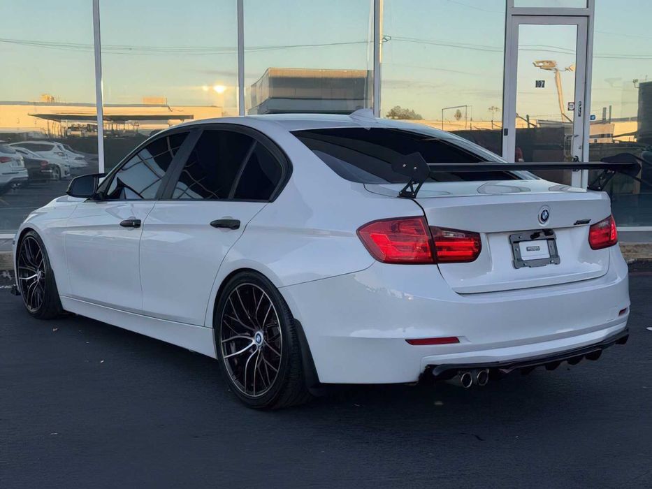 BMW 3 Series 328i      2014
