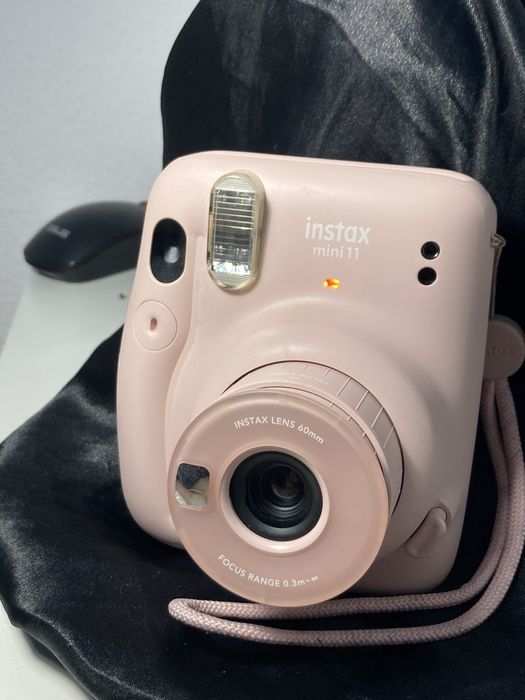 Instax Mini 11 Cor-de-Rosa