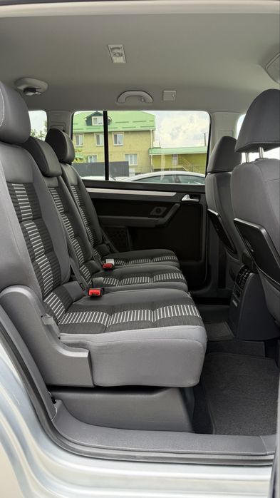 Volkswagen Touran Фольксваген Тоуран FL 2008р 1.4 TSІ бенз 6 МКПП 5 місць