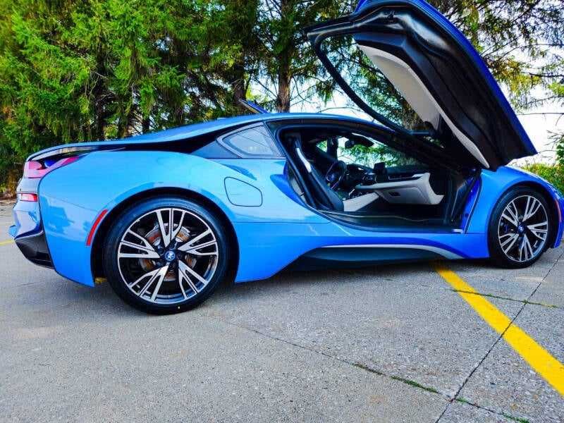 2016  BMW i8 AWD