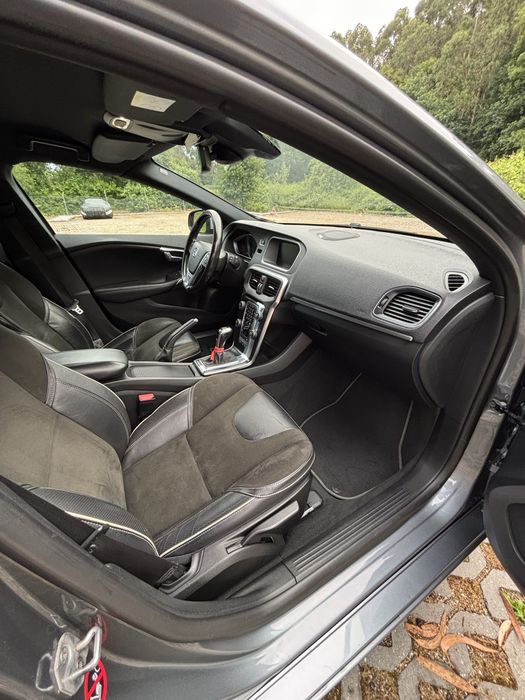 Volvo V40 R-Design 2.0 120cv