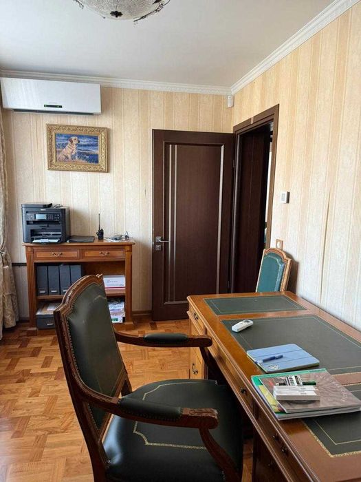 Продаж сучасного 3-поверхового будинку м.Виноградів