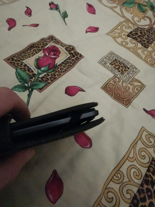 Продам кожаный чехол на электронную книгу