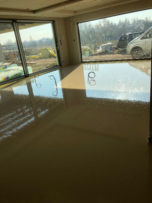 Wylewka, Anhydrytowa, Cementowa, Płynny Styropian, Producent