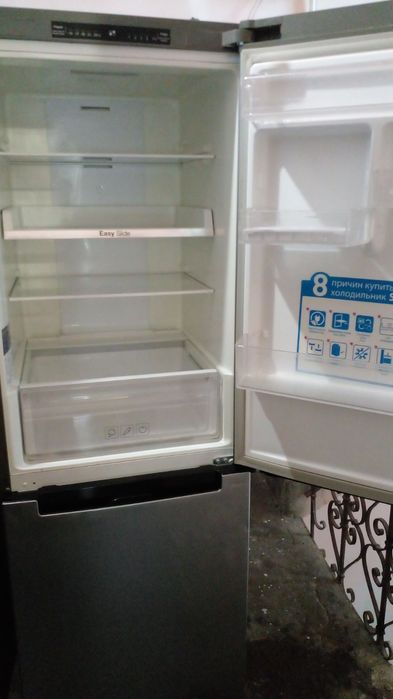 Холодильник samsung
