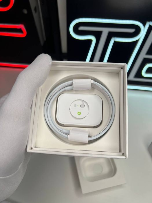 Навушники АирПодс Pro 2 Wireless Charging Case lux + чохол у подарунок