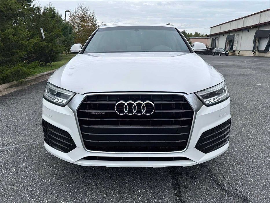 Audi Q3      2018