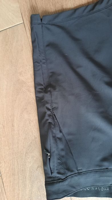 Ubrania meskie sportowe