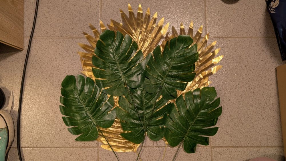 Artigos diversos para decoração de festa de aniversário safari