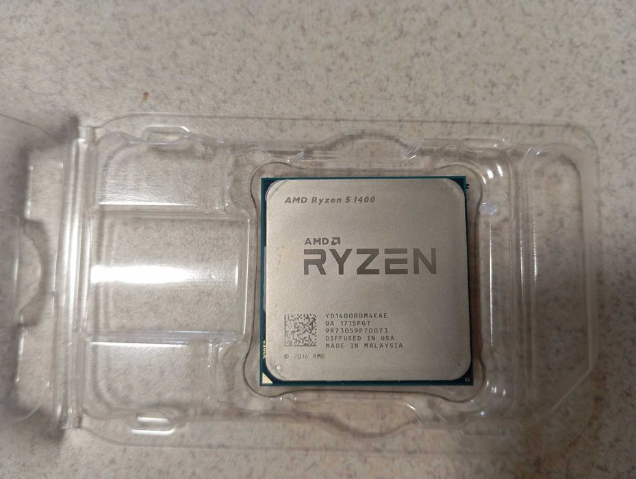 Процесор AMD Ryzen  5 1400