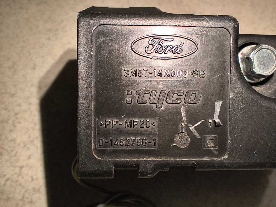 Фішка розєм підключення передніх сидінь Ford Mondeo МК4  3m5t-14n003
