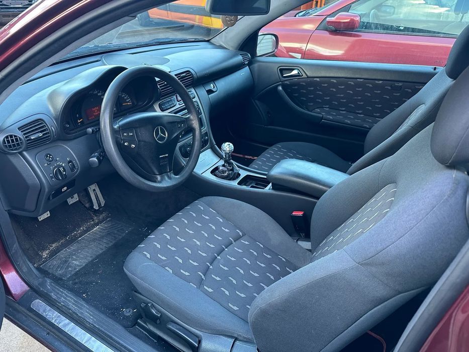 MERCEDES SPORT COUPÊ (W203) 180 GASOLINA DE 2002 PARA PEÇAS