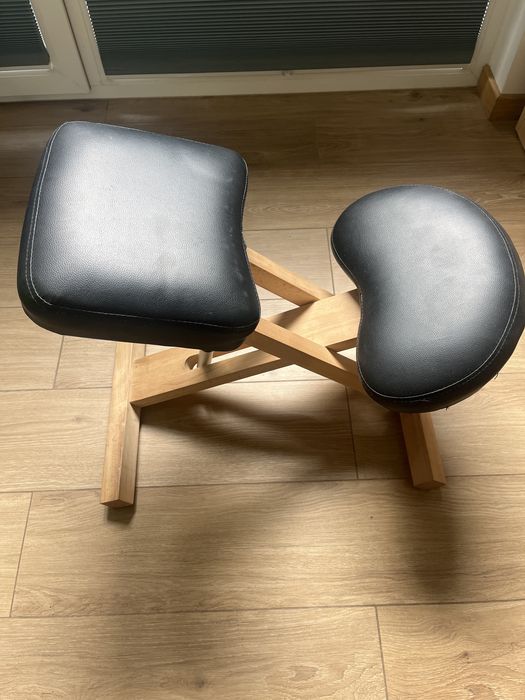 Klękosiad 4fizjo krzeslo ergonomiczne