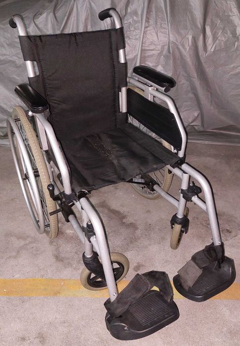 Cadeira de rodas - manual