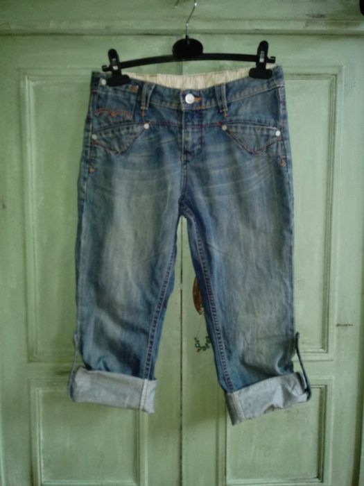 Spodnie, spodenki, jeansy marki Levis