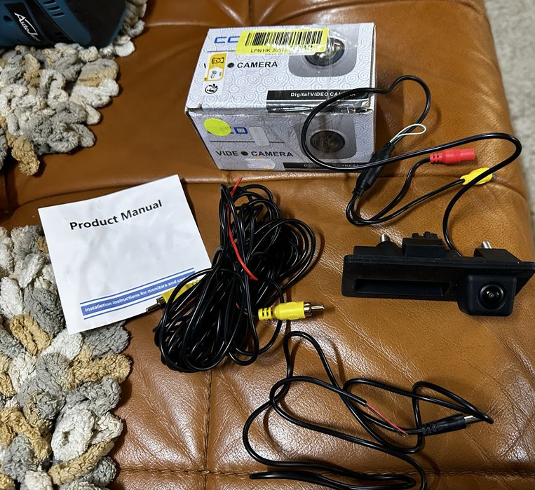 камера заднього огляду в ручці VW 2009-11 Passat / Tiguan / Touareg