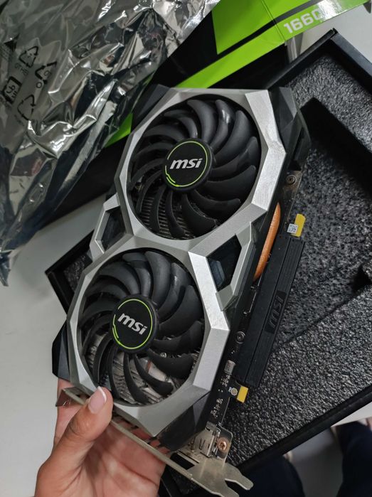 Placa Gráfica - MSI GeForce GTX 1660 Ti VENTUS XS Live